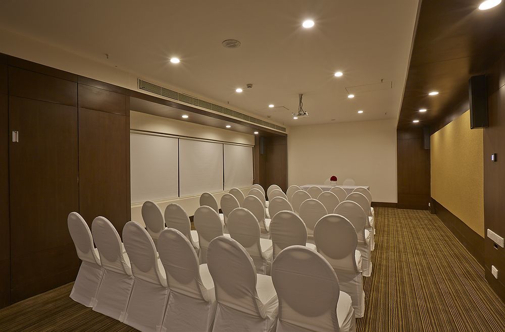 K10 Hotel Vadodara Exterior photo